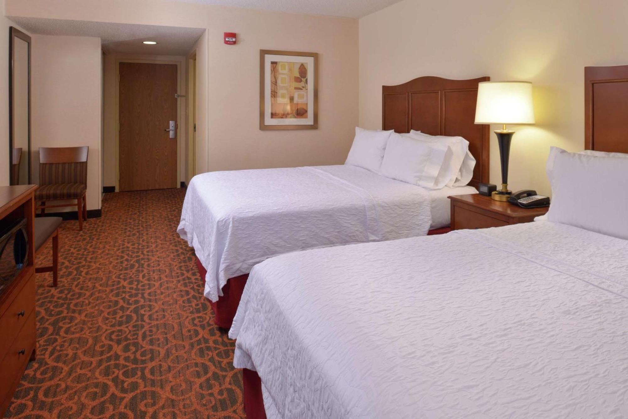 Hampton Inn Frederick Exterior foto
