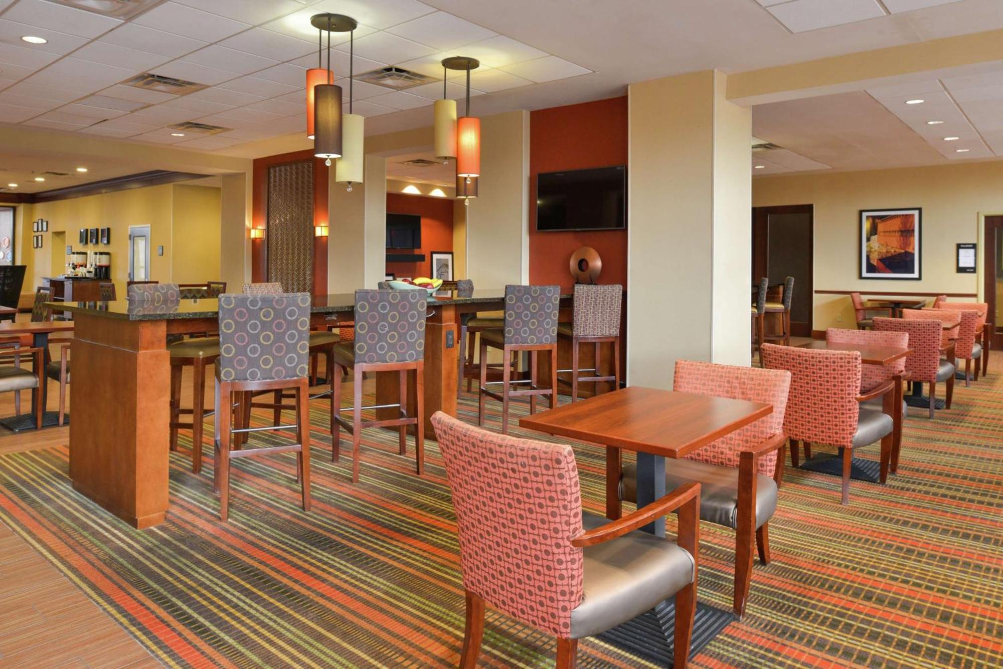 Hampton Inn Frederick Exterior foto